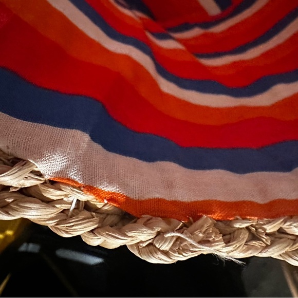 Stylish Tan Tote Bag with Red and Blue Lining - Picture 3 of 7